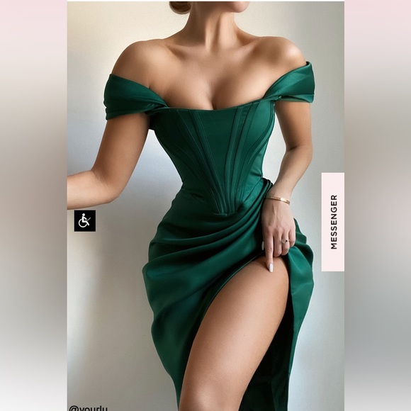 NWT House of Cb LORETTA
EMERALD GREEN SATIN OFF SHOULDER DRESS - Picture 1 of 11